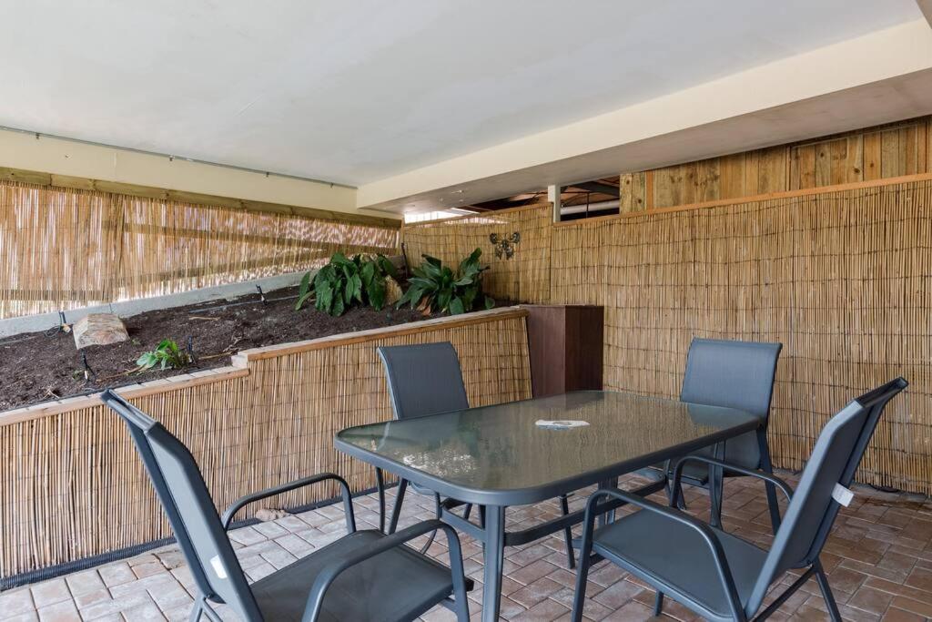 Family Fun Oasis Pool Retreat Near Theme Parks Apartment
